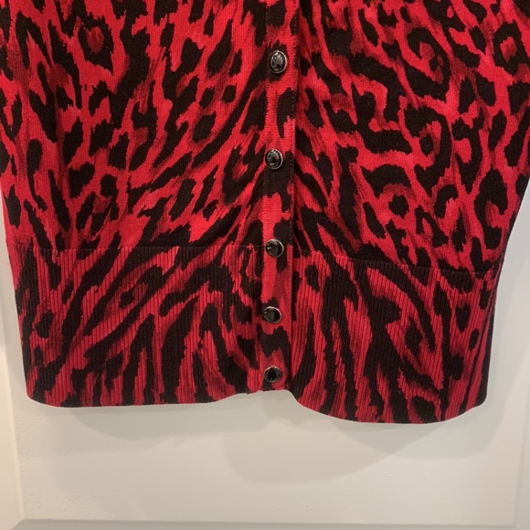 WHBM vintage Red leopard cardigan Sz Sm with3/4 Sleeves & Shiny black snaps❤️🖤 - Picture 11 of 16